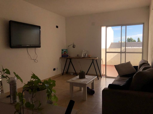 Imagen 13 de 18 de Dpto 3 1/2 Amb En Duplex - Al Frente Con Playroom Y Terraza Propia