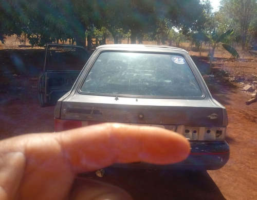 Imagem 6 de 9 de Ford Escort