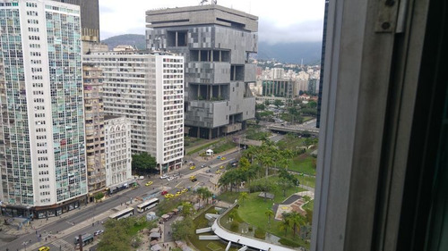 Imagem 9 de 11 de Exelente Oportunidade !!sala Comercial No Centro. - 3980