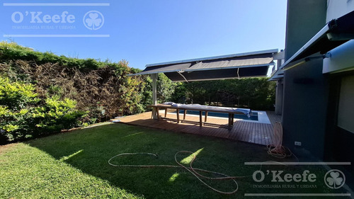 Imponente Casa En Venta De 5 Ambientes En Altos De Hudson Ii, Hudson, Berazategui