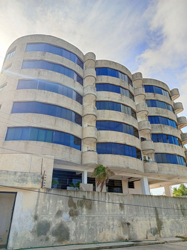 Apartamento Frente A Embarcadero Y Playa