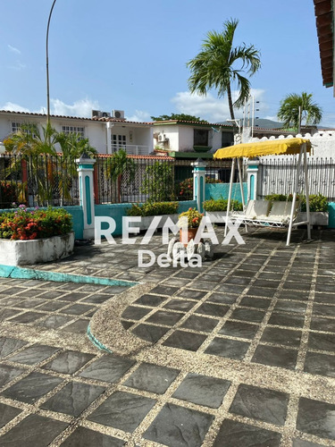 Casa De 253?m2 En Villa Heroica Se Vende Con Muebles Y Todo