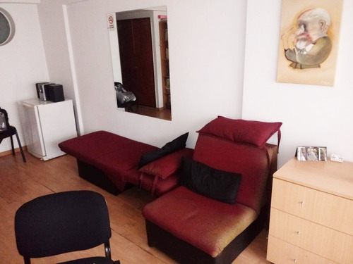 Imagen 2 de 7 de Venta Departamento En Pleno Centro Santa Fe 1100 Al Frente Con Balcón Retasado
