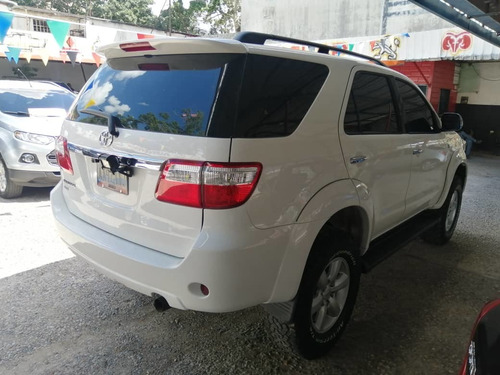 Toyota Fortuner 2010 4x4