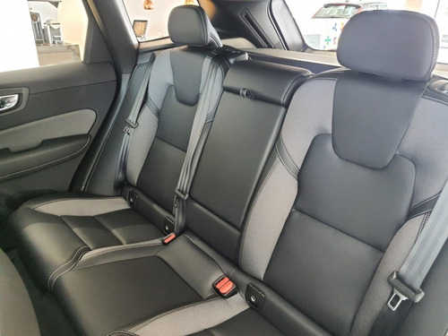 Imagem 6 de 14 de Xc60 T8 R-desing