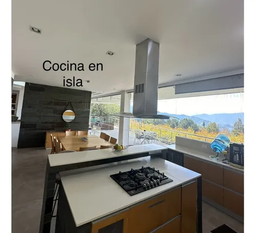 Rhbr-11696 Casa De 2 Niveles (las Palmas)