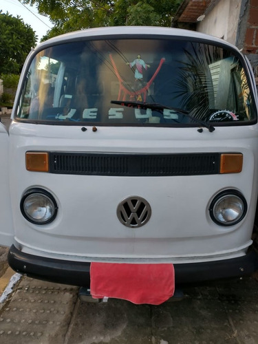 Imagem 10 de 13 de Volkswagen Kombi Camioeta