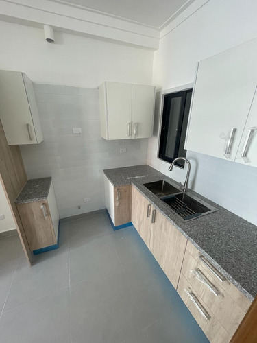 Vendo Apartamento En Mirador, 2 Habs 2.5 Baños 2 Parqueos 