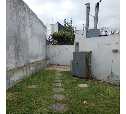 Imagen 16 de 18 de Venta Casa En Una Planta De 3 Dormitorios, Fondo Y Garaje