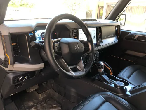 Ford Bronco 2.7 Badlands 5p At