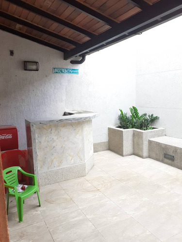Imagen 18 de 21 de Townhouse En Residencias Altos De Monte Alegre Urb Tazajal En Naguanagua + Piscina Y Pozo