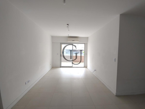 Imagen 4 de 29 de En Venta ! Excelente Departamento 3 Amb Con Patio, Cochera Y Balcon Aterrazado - 93m2