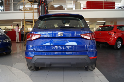 Imagen 6 de 15 de Seat Arona Style Azul 2021