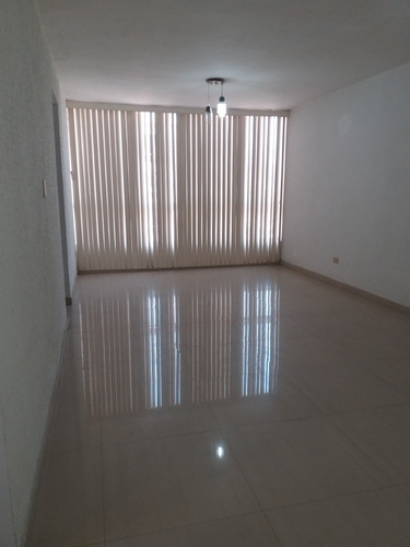 Imagen 2 de 14 de Apartamento En Venta Las Aves Suites Barcelona