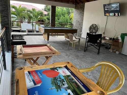Vendo Villa Turistica Para Negocio O Veraneo Familiar En Altos De Gurabo, Santiago, Loma De Camp David