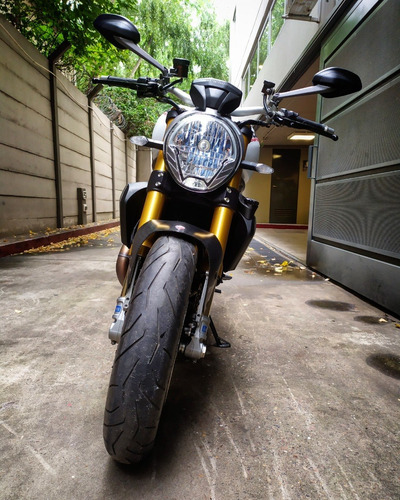 Ducati Monster 1200 S - Excelente Unidad!