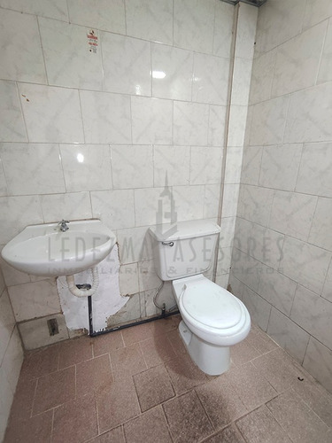 Imagen 5 de 7 de Ledezma Asesores Vende Local Comercial En La Av. Jesús Soto, Cerca Del Aeropuerto, Ciudad Bolívar - Venezuela