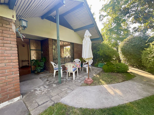 Casa En Venta De 3 Dorm. Domingo Bondi, Las Condes