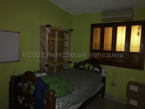 Imagen 17 de 21 de Gustavo Zavala Rentahouse 22-9135