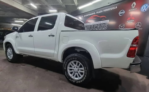 Imagen 4 de 9 de Toyota Hilux Kavak Automatica 4x4