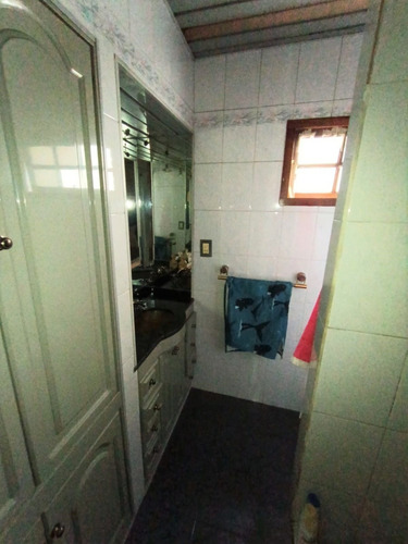 Excelente Chalet 4 Ambs Con Patio, Quincho, Gge