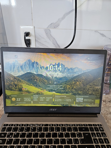 Laptop Acer Aspire 3 A315-23-r8tc 15.6 Hd, Amd R 7 512g /v (Usado)