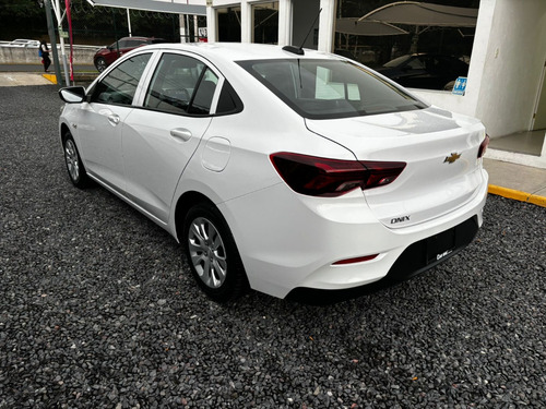 Chevrolet Onix 1.0t Ls At