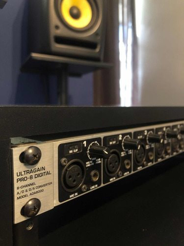 8 Channel Mic Pre-amp Behringer Ada 8000