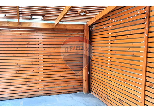 Casa Condominio C/paneles Solares Térmicos