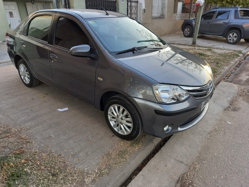 Imagen 9 de 15 de Toyota Etios 2014 1.5 Sedan Xls