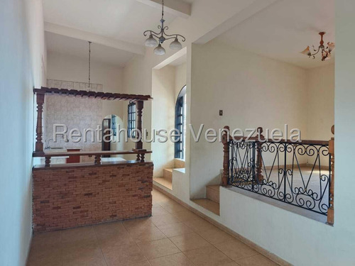 Casa En Venta En Palo Negro Aragua 25-8739 Irrr