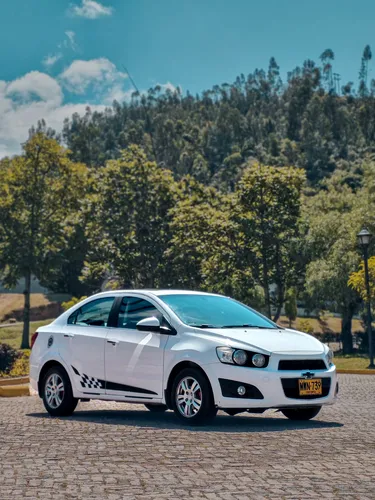 Chevrolet Sonic 1.6 Lt 4 p