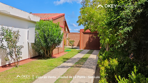 Casa En Venta En La Punta, 5 Ambientes, Vista A Las Sierras