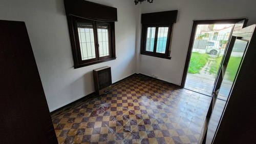 Venta. Ph Tipo Casa. 3 Ambientes. Boulogne Sur Mer. Garaje Y Jardín.