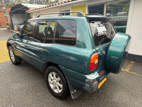 Toyota RAV4 2.4l