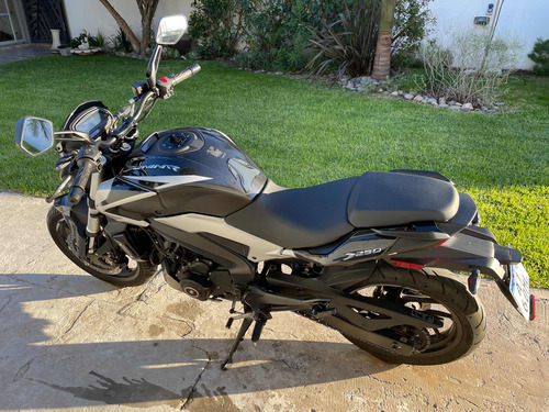 Bajaj Dominar D250