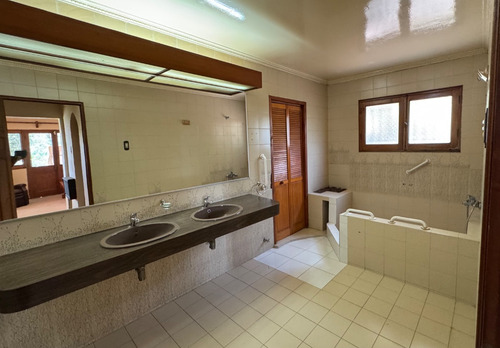 Casona En Parcela