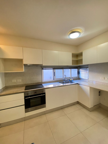 Departamento En Alquiler En Castelar, Morón, G.b.a. Zona Oeste
