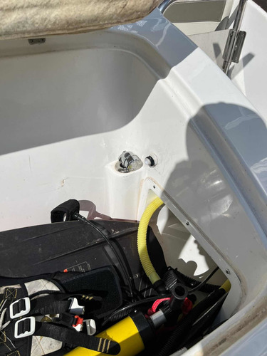 Imagen 24 de 24 de Lancha Quicksilver 2400 Mercruiser 300hp