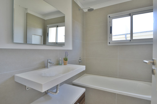 Casa Interno #100-200 - San Sebastian - Area 2 - 875m2 #id 661