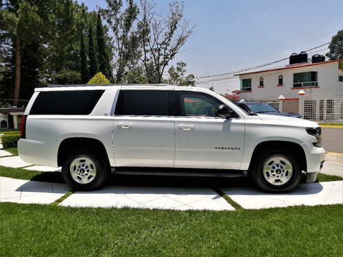 Imagen 9 de 15 de Suburban Hd 2016 4x4 6.0 (g) Blindaje Nivel 5 Plus Blindada