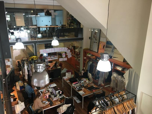 Local Comercial Moderno Con Gran Depósito En El Centro De Montevideo