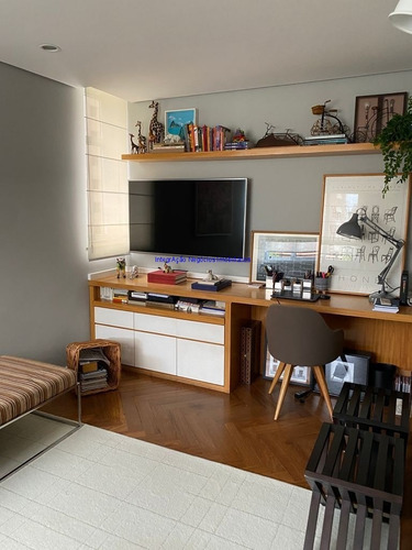 Imagem 9 de 11 de Apartamento 150m², 03 Dormitórios (sendo 03 Suítes), 04 Banheiros E 03 Vagas Na Garagem. Condomínio Com Portaria, Segurança 24hrs, Salão De Festa - 21100804 - 70179573