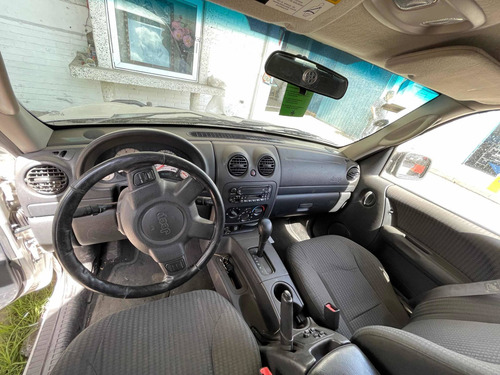 Jeep Liberty Sport 4x2 At 2002