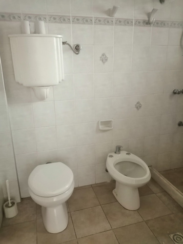 Imagen 13 de 13 de Muy Buena Planta Baja Al Frente, Dos Dormitorios, 65m, Patio