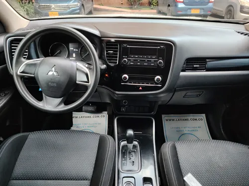 Gasolina, Automatica, 7 Puestos, 4x4, 2.4cc