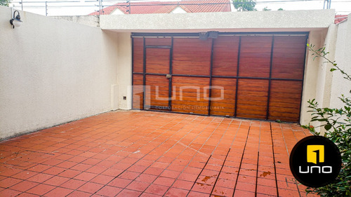 Imagen 10 de 14 de Amplia Casa Centrica En Alquiler Para Vivienda U Oficina Dentro Del Tercer Anillo Avenida Canal Cotoca