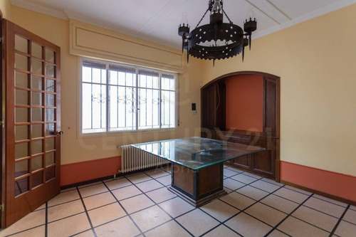 Imagen 4 de 18 de Casa Única En Pocitos Con 3 Dormitorios, Gran Garage Y Hermosa Piscina