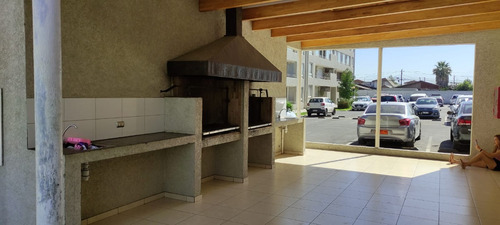 Cómodo Departamento De 3 Dormitorios En Condominio