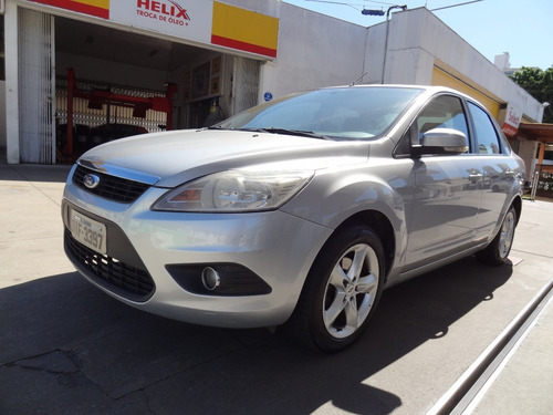 Imagem 1 de 12 de Ford Focus
